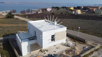 Expose Exklusives Haus zum Verkauf – Pool, Garage, Meerblick – Vir, Kroatien (100 m vom Meer entfernt)