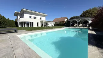 Expose Traumhaus in Laakirchen – Großzügiges Wohnen, Sonnengarten &amp; Poolparadies
