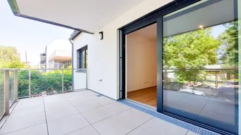 Expose GLORIT ERSTBEZUG: FAMILIENWOHNUNG CA. 30 m² TERRASSE!