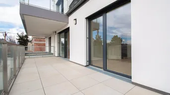 Expose ERSTBEZUG: 4-ZIMMER-WOHNUNG MIT HOCHWERTIGER EINBAUKÜCHE UND GROSSZÜGIGER TERRASSE!