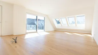 Expose Lichtdurchflutete Erstbezugswohnung im Dachgeschoss mit großer Terrasse und Loggia