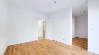 Expose 3 ZIMMER WOHNUNG MIT GROSSEM GARTEN IN ANGENEHMER GEHDISTANZ ZUR U-BAHN (U1)