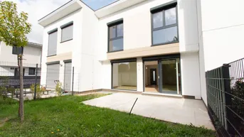 Expose ERSTBEZUG: REIHENHAUS MIT PV-ANLAGE UND HOCHWERTIGER EINBAUKÜCHE NÄHE BADETEICH
