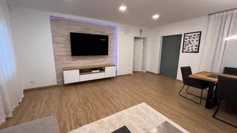 Expose wunderschöne, große und helle Wohnung 