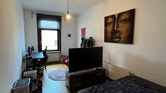 Expose Helles WG-Zimmer mitten in Graz 