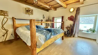 Expose ICH SUCHE DICH - Einfamilienhaus - ca. 153m² WFL - 3 Schlafzimmer - Einbauküche - Weinkeller