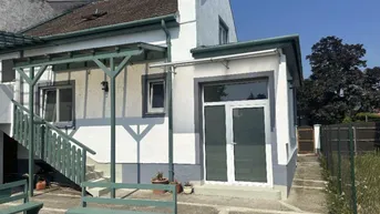 Expose GROSSZÜGIGES WOHLFÜHLHAUS MIT EINLEGERWOHNUNG! Großer Balkon und herrlicher Grünblick!