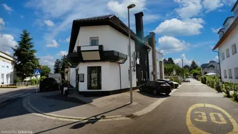 Expose HOHE RENDITE durch RB&amp;B-Vermietung - Kernsaniertes Zinshaus in Top-Lage!