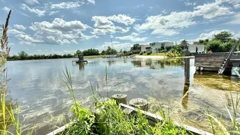 Expose TRAUMHAFTES BAUGRUNDSTÜCK mit eigener Wasserfläche am Neusiedlersee!