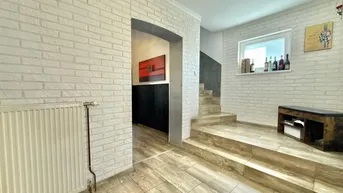 Expose TRAUMHAFTES EINFAMILIENHAUS! Vollsaniert mit Garten und Terrasse!