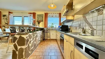 Expose EINZIEHEN &amp; WOHLFÜHLEN: Möblierte 2-Zimmer-Wohnung mit Lift &amp; Loggia!