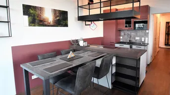 Expose TrIIIple - Möblierte Wohnung mit All-In-One Miete! Swimmingpool am Dach! Provisionsfrei! Erstbezug!