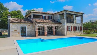 Expose Istrien, Tinjan, neugebautes Steinhaus mit Pool