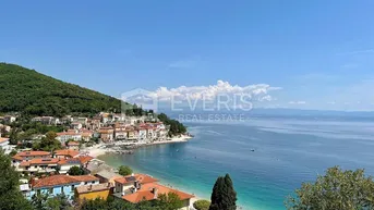 Expose Moščenička Draga, einzigartige, moderne Villa am Meer
