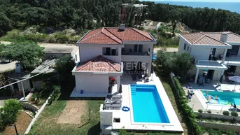 Expose Novalja, Jakisnica, Haus mit Pool, 160m2