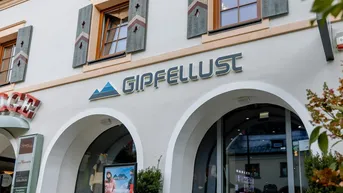 Expose Attraktive Geschäftsfläche am Hauptplatz von Schladming zu vermieten