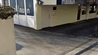 Expose Helle Gewerbefläche/Parkplatz/Keller