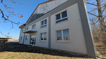 Expose Büro-/ Gewerbeflächen (direkt an der B17)