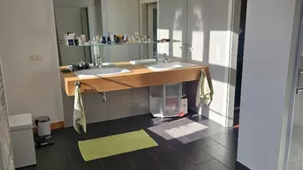 Expose Altbautraum Mitten im 4. Bezirk - ruhig zentral 