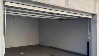 Expose Abschließbare Garage in Innenhof