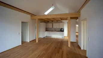 Expose Attraktive 4-Zimmer-DG-Wohnung mit Einbauküche in Ach