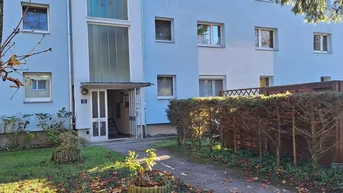 Expose Sanierte 4-Zimmer-Wohnung (85m²) mit Balkon (12m²) und Einbauküche in Walserfeld zu Verkaufen