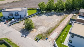 Expose Grundstück - aufgeschlossen - Baubewilligt