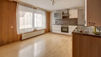 Expose Wohnung in 3 Parteien Haus