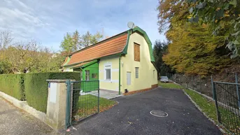 Expose Ein/Zweifamilienhaus * teilweise renoviert * direkt am Wald gelegen * Ruhelage