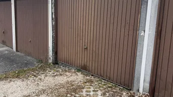 Expose Garage in den Sommermonaten zu vermieten