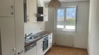 Expose 3-Zimmer-Wohnung mit Loggia &amp; Parkplatz
