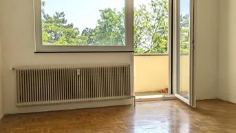 Expose 100% im Grünen - Sonnige 3 Zimmer mit Loggia