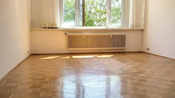 Expose 100% im Grünen - Sonnige 3 Zimmer mit Loggia