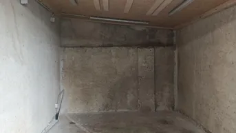 Expose 2 Garagen in Altbau-Innenhof zentral in 1210 Wien zu vermieten