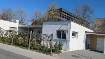 Expose schönes WG Zimmer in einem Haus mit Garten