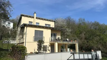Expose Moderne Traumvilla mit Fernblick - Exklusiv leben in Klosterneuburg am Ölberg!