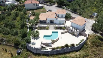 Expose Provisionsfreie Luxuriöse Villa mit Pool und Meerblick in Kyparissia, Griechenland
