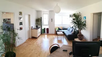 Expose Suche ruhige/n Mitbewohner/in für 2er WG!
