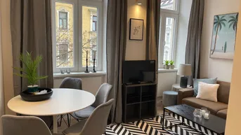 Expose Wunderschön renovierte Wohnung mit Küche - provisionsfrei