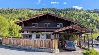 Expose Einfamilienhaus mit Garten und Fußbodenheizung in Neukirchen
