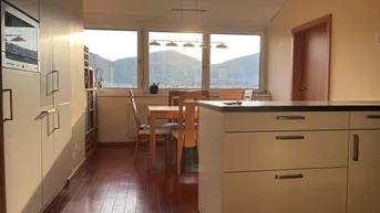 Expose Großzügige möbilierte 4 Zimmer ETW mit Tiefgarage, Balkon und großem Kellerabteil