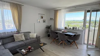 Expose Traumhafte Aussicht über Linz: Moderne 2-Zimmer Wohnung mit Loggia im 11. Stock