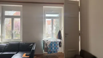 Expose  Großes sonniges WG Zimmer hofseitig mit Garten