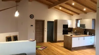 Expose Neue 102m² Maisonette mit Loggia Garten und 2 Parkplätzen