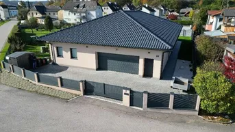 Expose Modernes Ziegelmassivhaus im Bungalow-Stil und hochwertiger Ausstattung