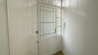 Expose Innenstadt-Bad zur Sonne ! Neu sanierte 2 Zimmerwohnung, Ruhige Lage- Limonigasse
