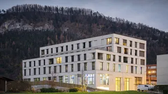 Expose Helle, großzügige 2-Zimmer-Wohnung mit einmaligem Blick übers Rheintal