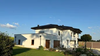 Expose Exklusives Traumhaus im Grünen
