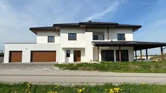 Expose Exklusives Traumhaus im Grünen