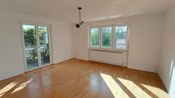 Expose große helle und freundliche Wohnung (unmöbliert) in einem Zweifamilienhaus mit eigener Terrasse und Gartenmitbenützung
